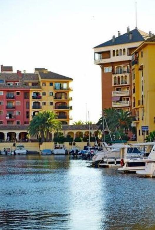 Valencia Beach Room With Private Bathroom Coliving Port Saplaya Exterior foto